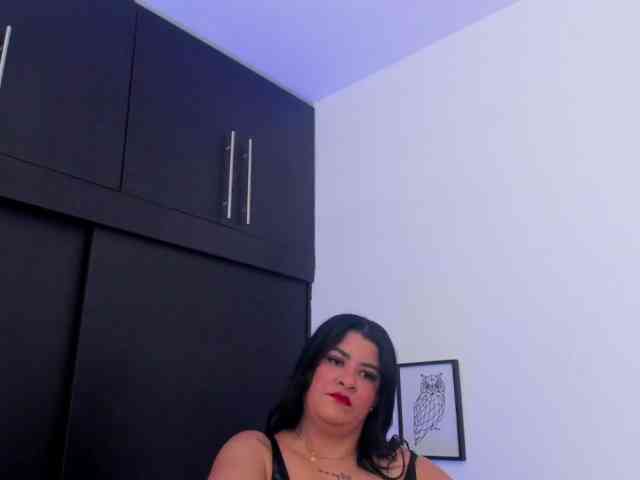 Katty-West webcam