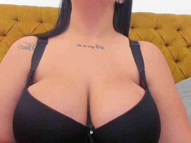 Katty-West webcam