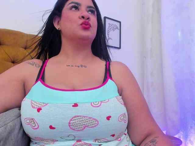 Katty-West webcam