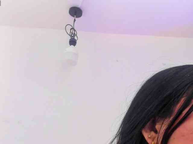 Katty-West webcam