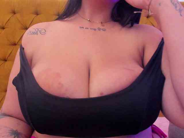 Katty-West webcam