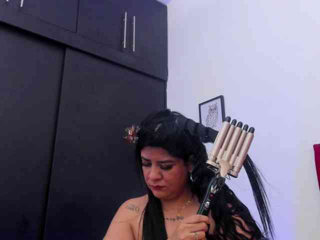 Katty-West webcam