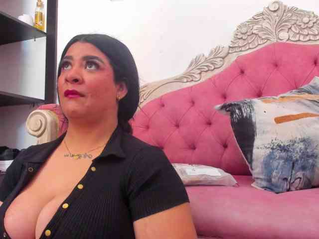 Katty-West webcam