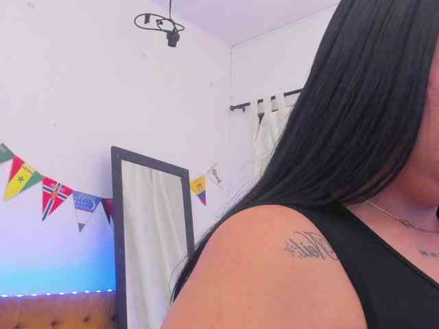 Katty-West webcam