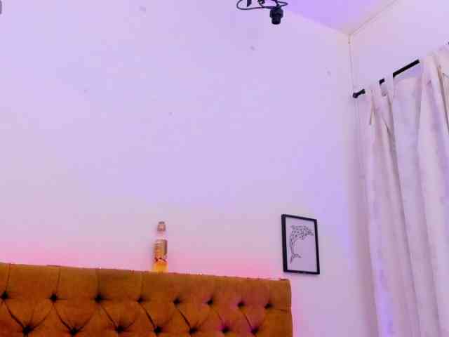 Katty-West webcam