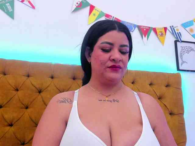 Katty-West webcam