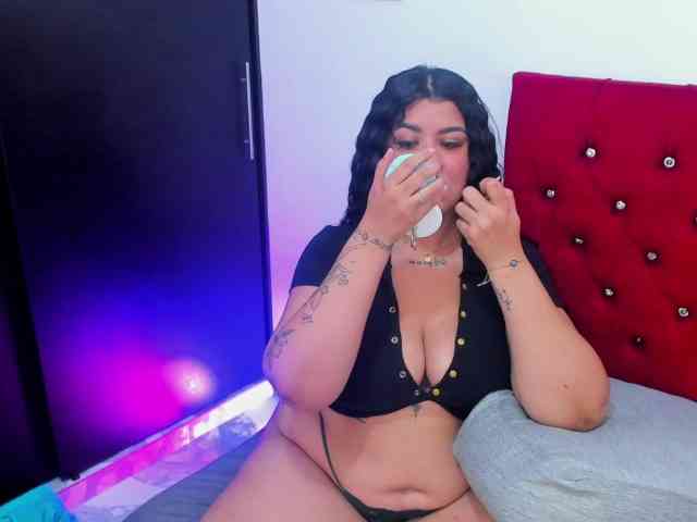 Katty-West webcam