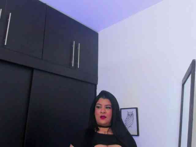 Katty-West webcam