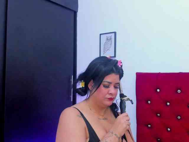 Katty-West webcam