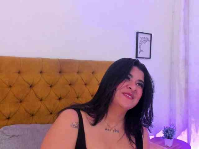 Katty-West webcam