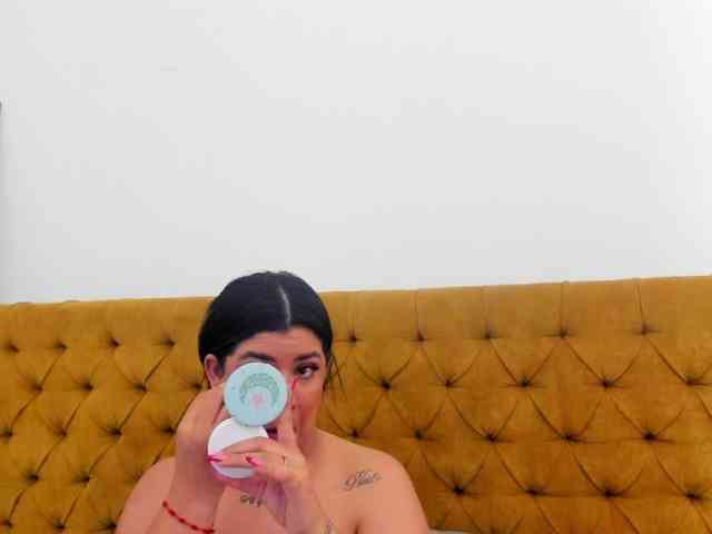 Katty-West webcam