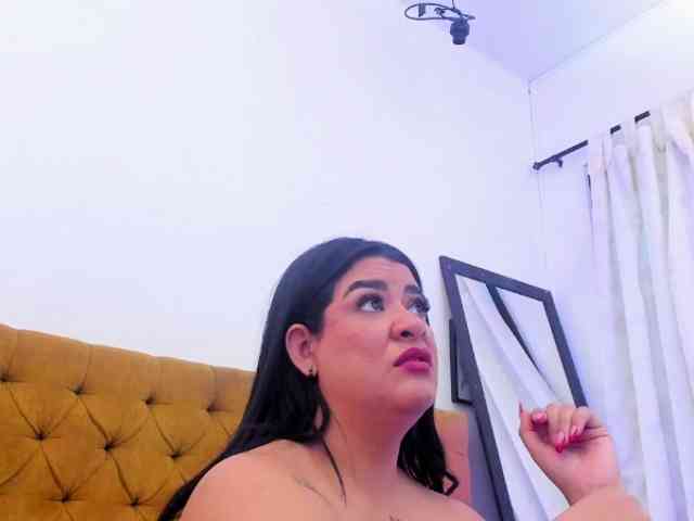 Katty-West webcam