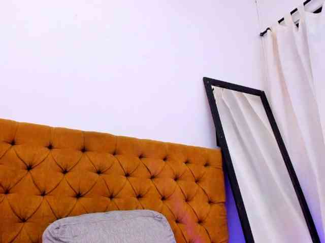Katty-West webcam