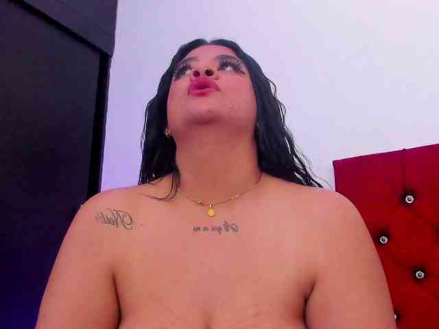 Katty-West webcam