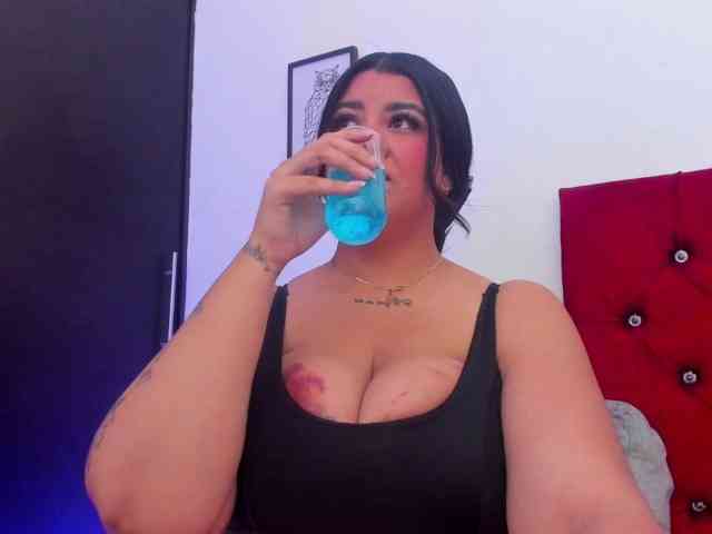 Katty-West webcam