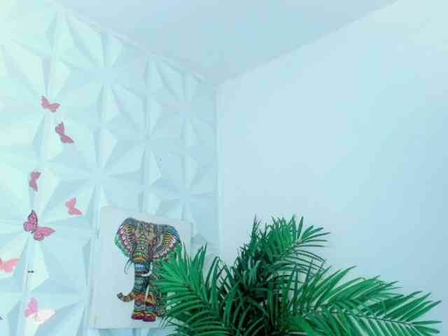 Katty-West webcam