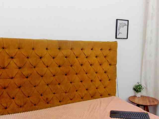 Katty-West webcam