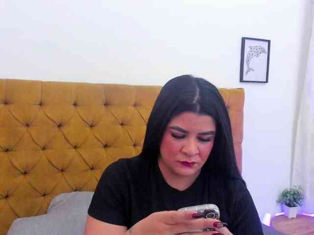 Katty-West webcam