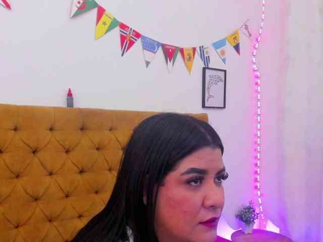 Katty-West webcam