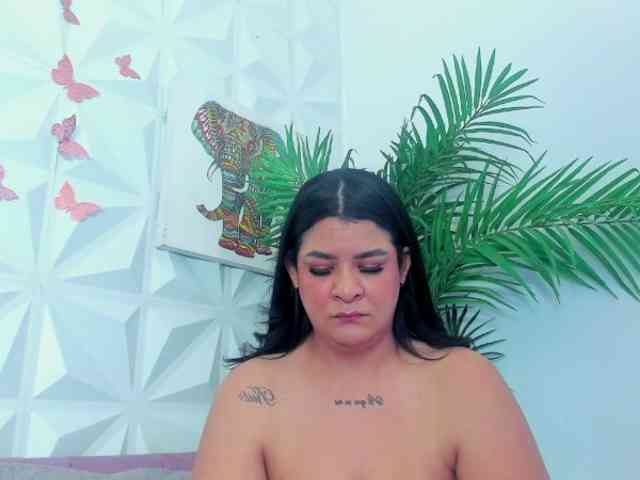 Katty-West webcam