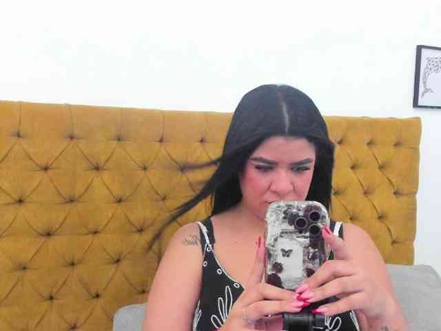 Katty-West webcam