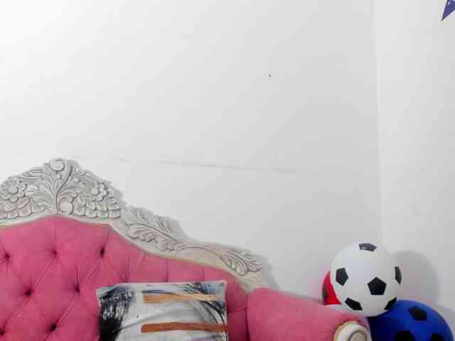 Katty-West webcam