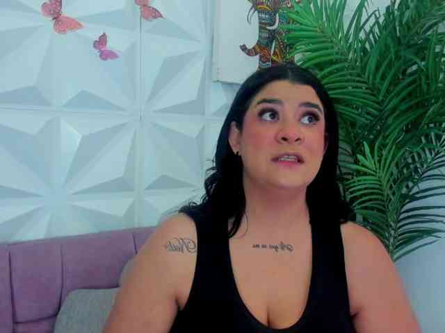 Katty-West webcam