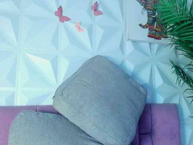 Katty-West webcam