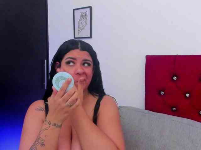 Katty-West webcam