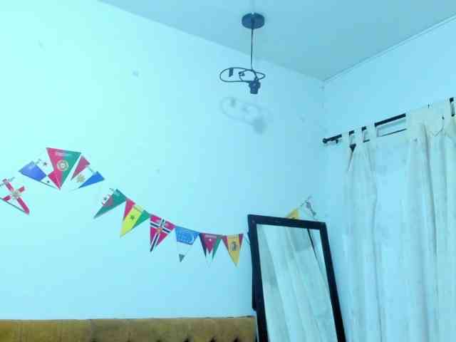 Katty-West webcam