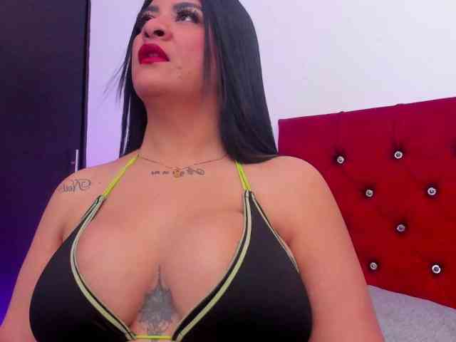 Katty-West webcam
