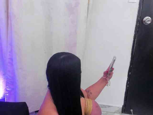 Katty-West webcam