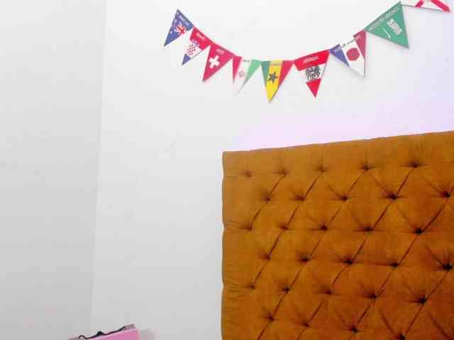 Katty-West webcam