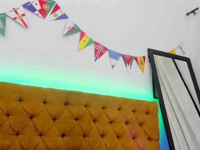 Katty-West webcam
