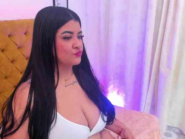 Katty-West webcam