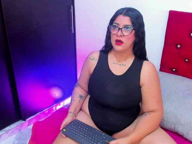 Katty-West webcam