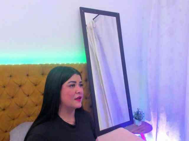 Katty-West webcam