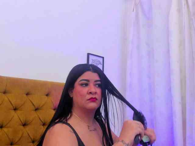 Katty-West webcam