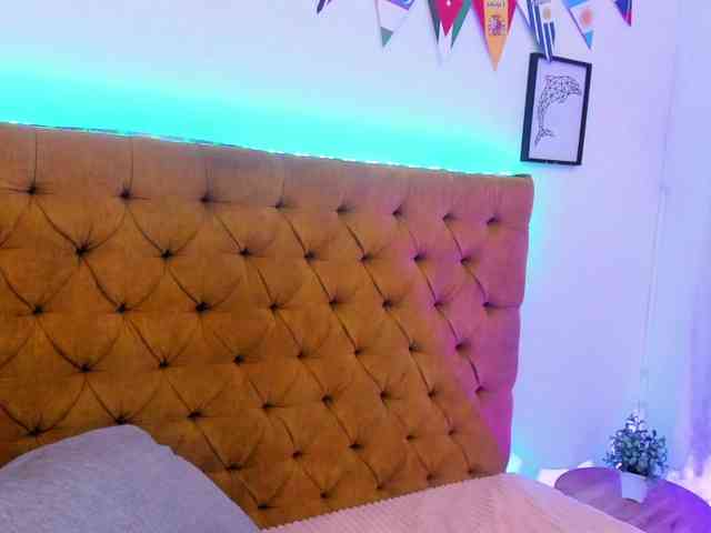 Katty-West webcam