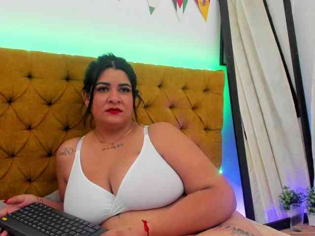 Katty-West webcam