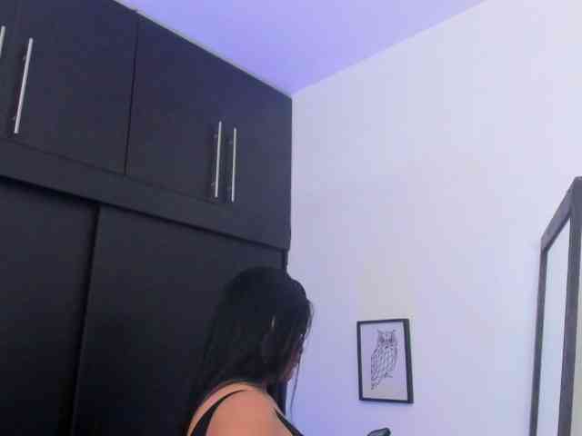 Katty-West webcam
