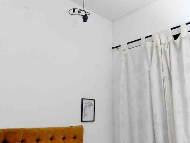 Katty-West webcam