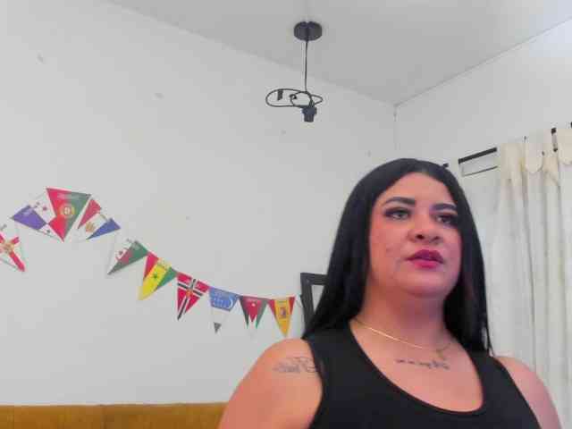 Katty-West webcam
