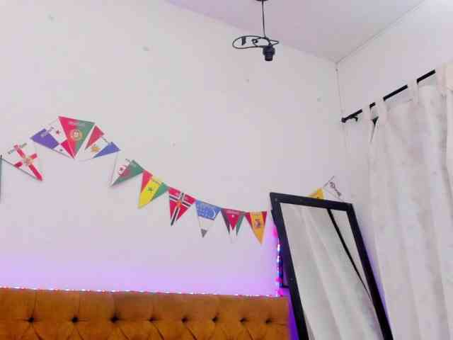 Katty-West webcam