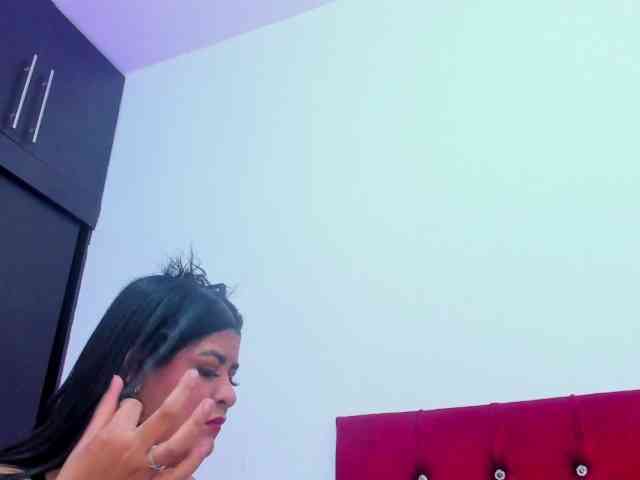 Katty-West webcam