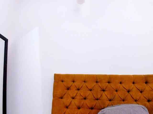 Katty-West webcam