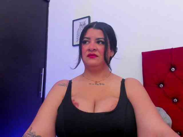 Katty-West webcam