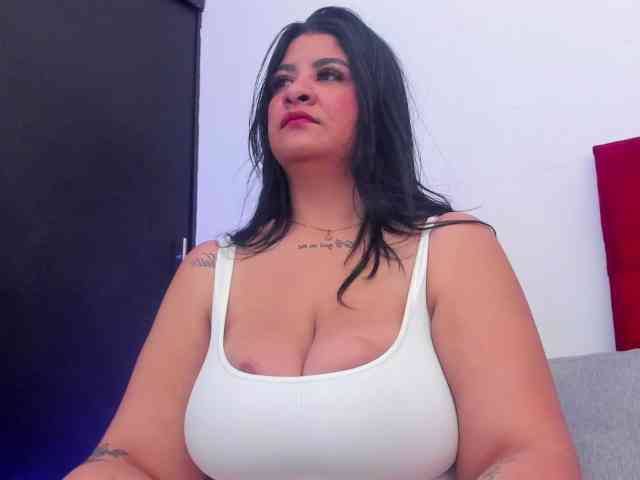 Katty-West webcam