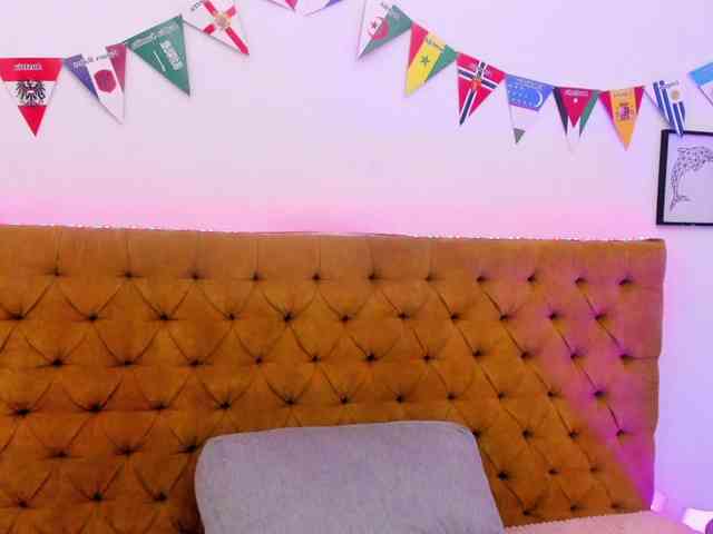 Katty-West webcam