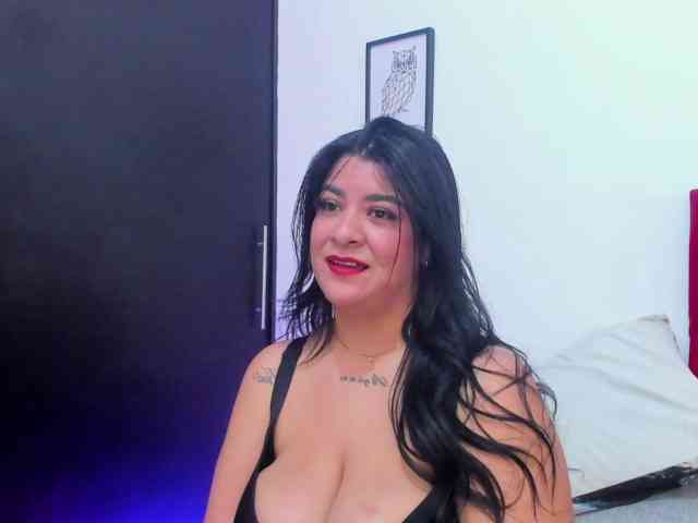 Katty-West webcam